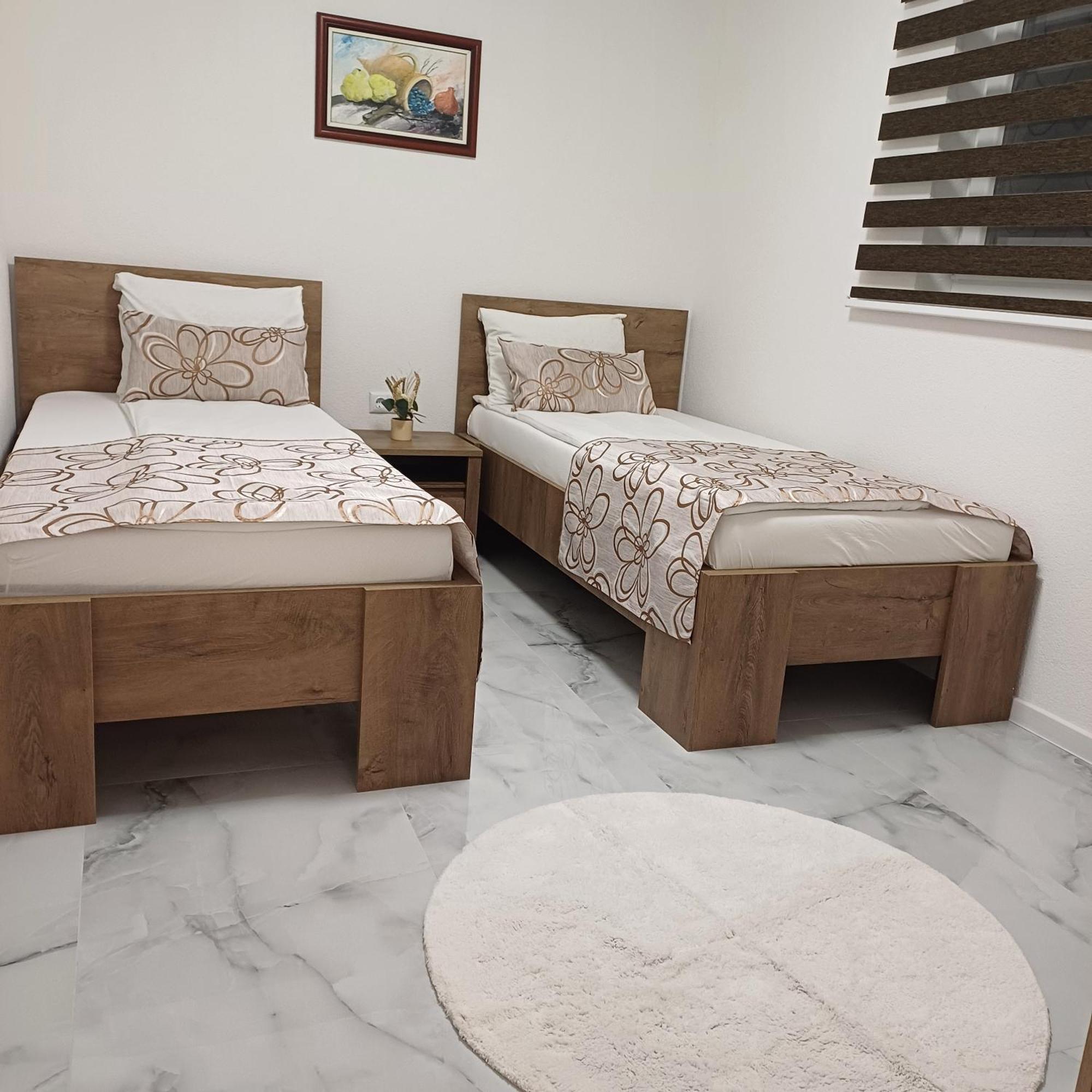 Family Estate Hadzalova Avlija Βίλα Bihać Εξωτερικό φωτογραφία